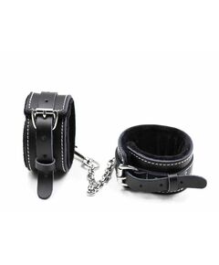 Оковы для ног мягкие с бриллиантом 