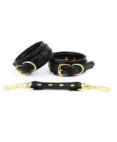 Наручники с золотыми клепками 