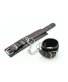 Оковы для ног с сердечками 