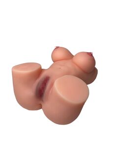 Мини-мастурбатор торс "Sylvia" 