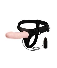 Cтрапон-фаллопротез на трусиках 