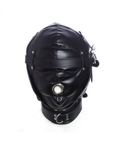 Шлем с отверстием для рта и плотным вклдаками для ушей 