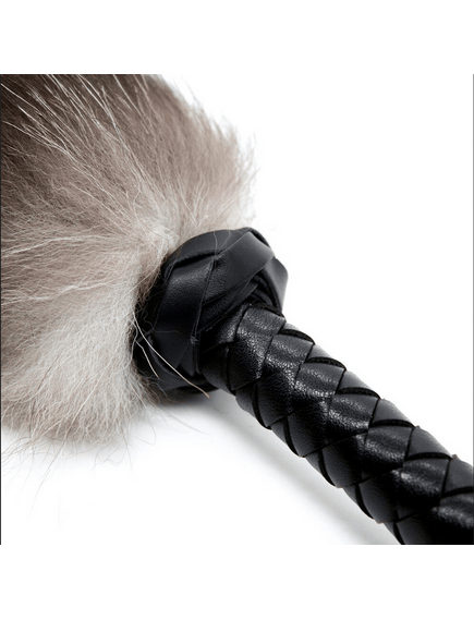 Плеть щекоталка с лисим хвостом темно-серый с белым кончиком , изображение 6