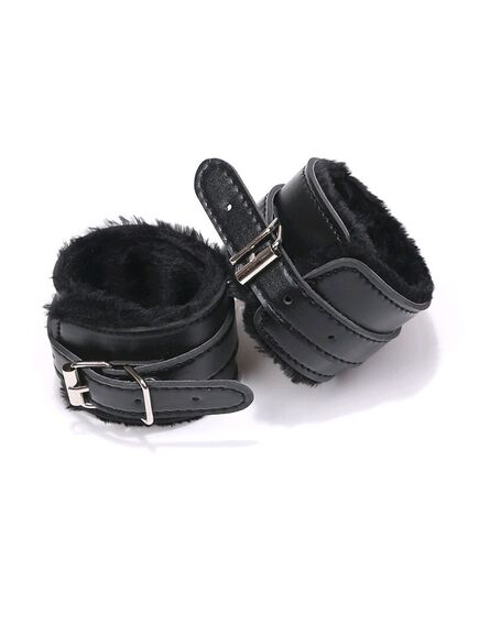 Оковы для ног меховые 