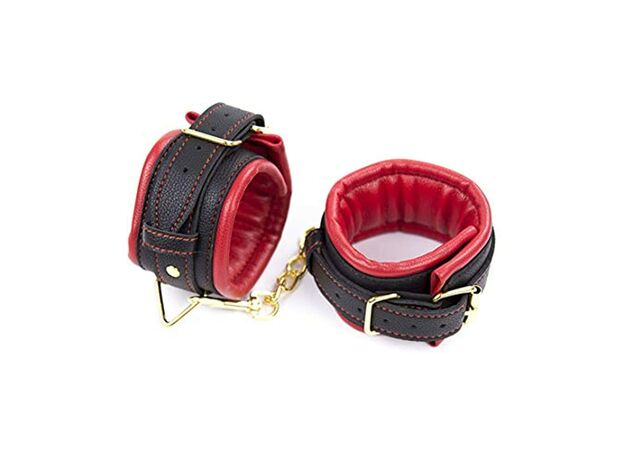 Черно-красные наручники с позолоченой фурнитурой 